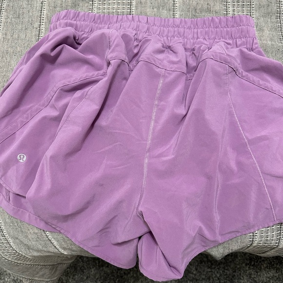 Lululemon Track That High Rise Lined Shorts 5” in Wysteria Purple (DISCONTINUED) - Picture 3 of 3